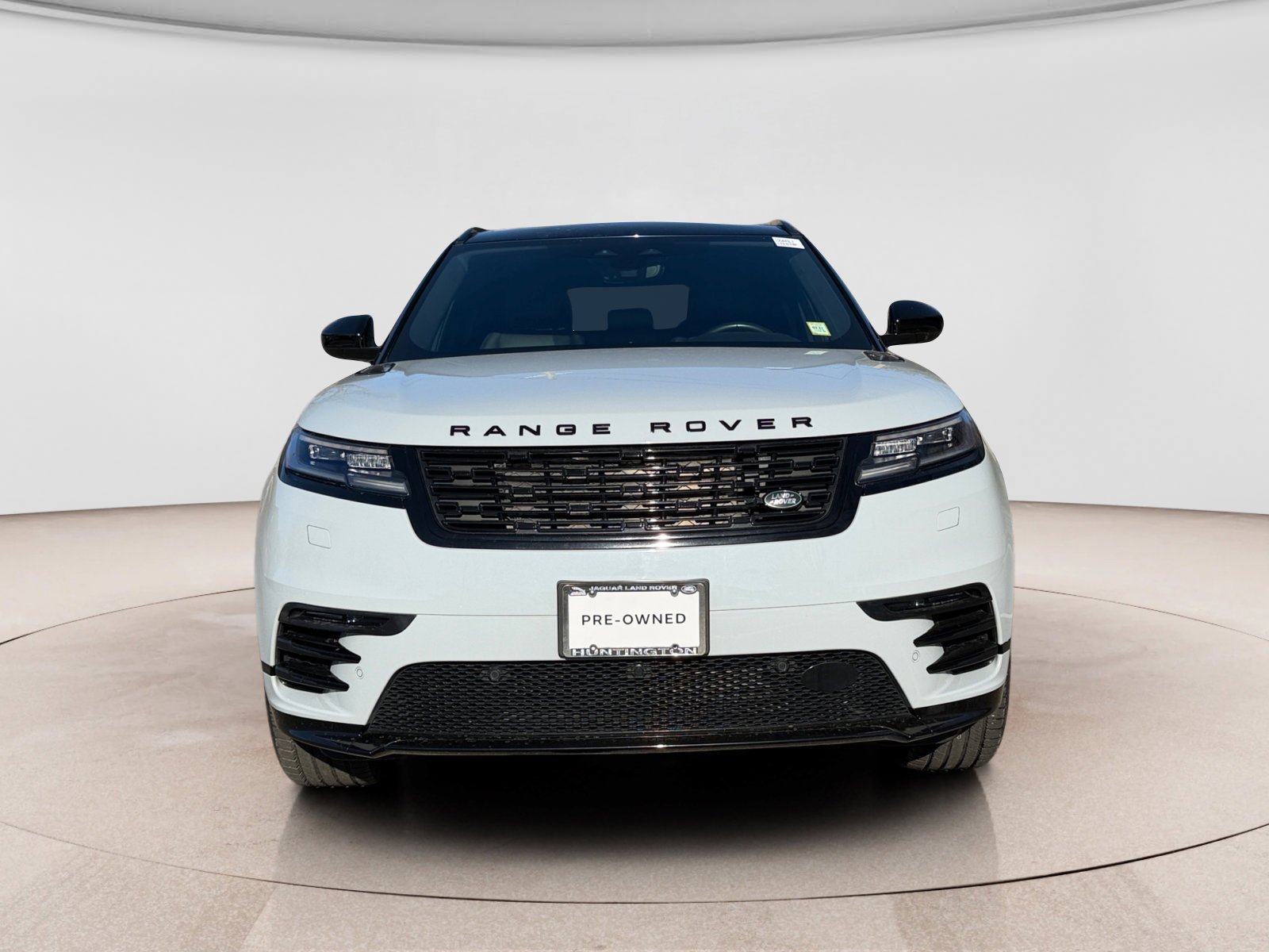 Used 2024 Land Rover Range Rover Velar Dynamic SE AWD/4WD image 8