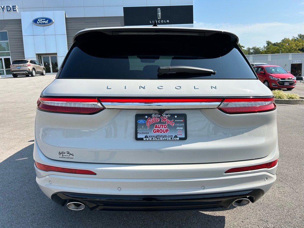 Used 2024 Lincoln Corsair Grand Touring w/ Equipment Group 301A image 5