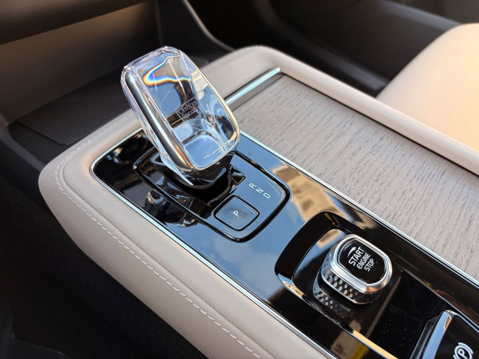 New 2026 Volvo XC90 B6 Plus w/ Protection Package image 17