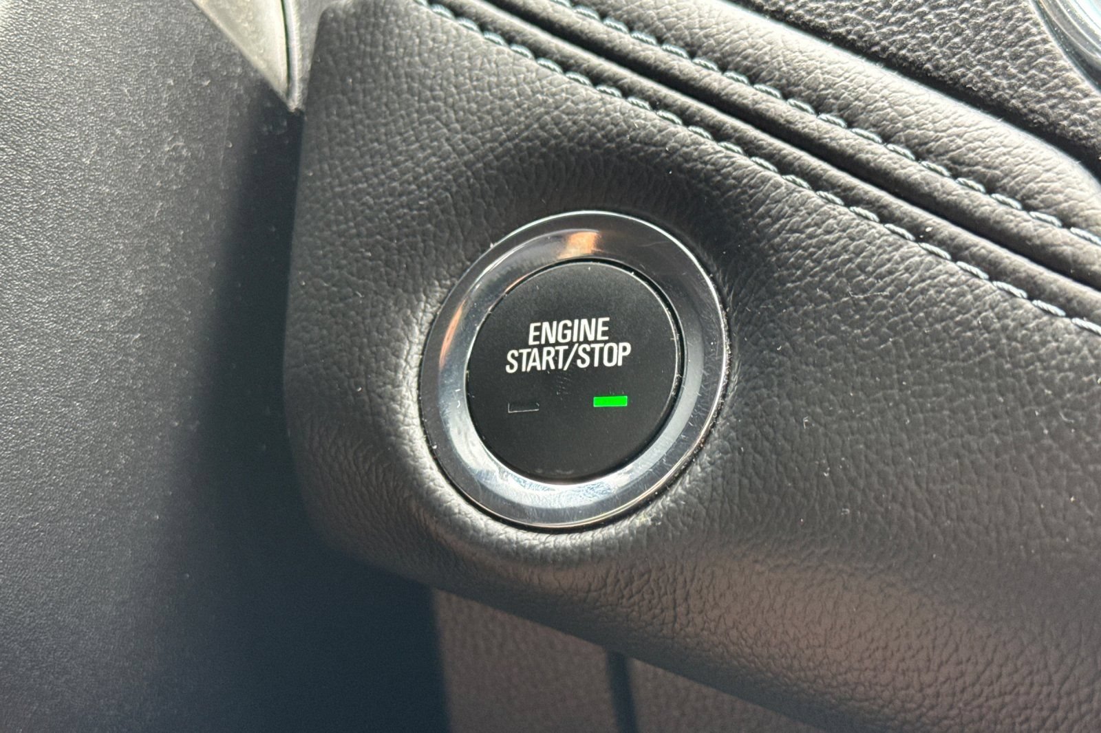 Used 2017 Chevrolet Cruze Premier FWD image 21