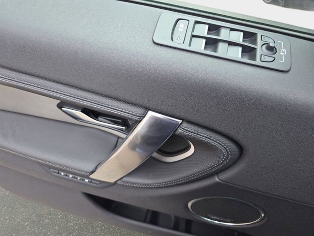 Used 2024 Land Rover Discovery Sport Dynamic SE image 28