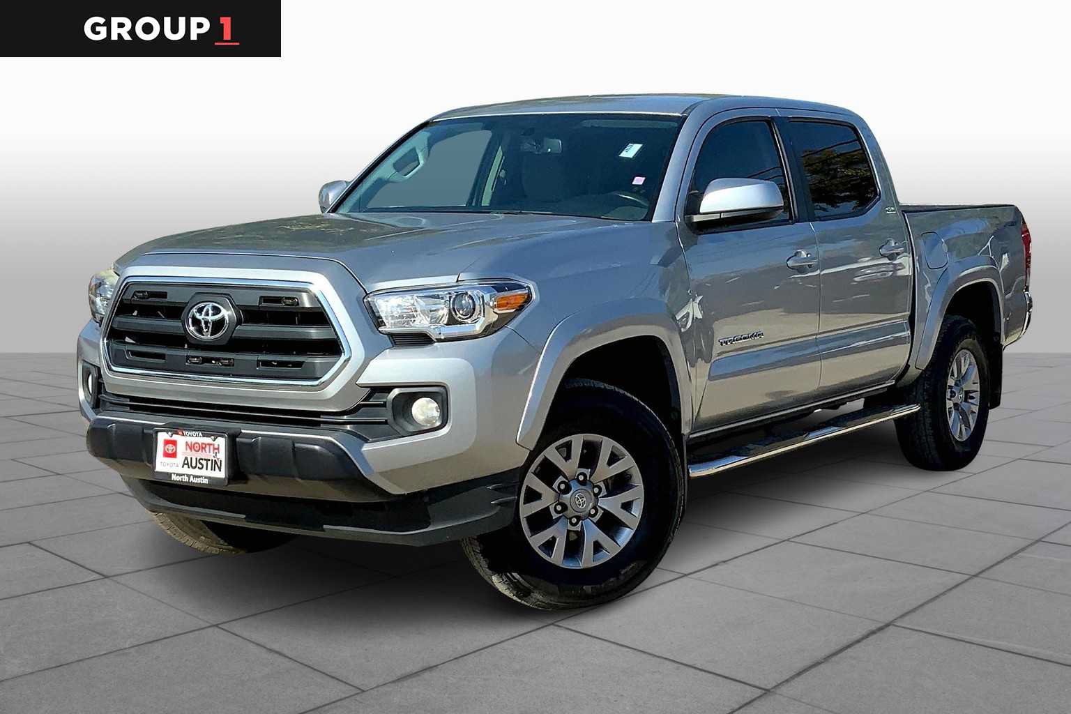 Used 2017 Toyota Tacoma SR5 w/ Tow Package RWD image 1