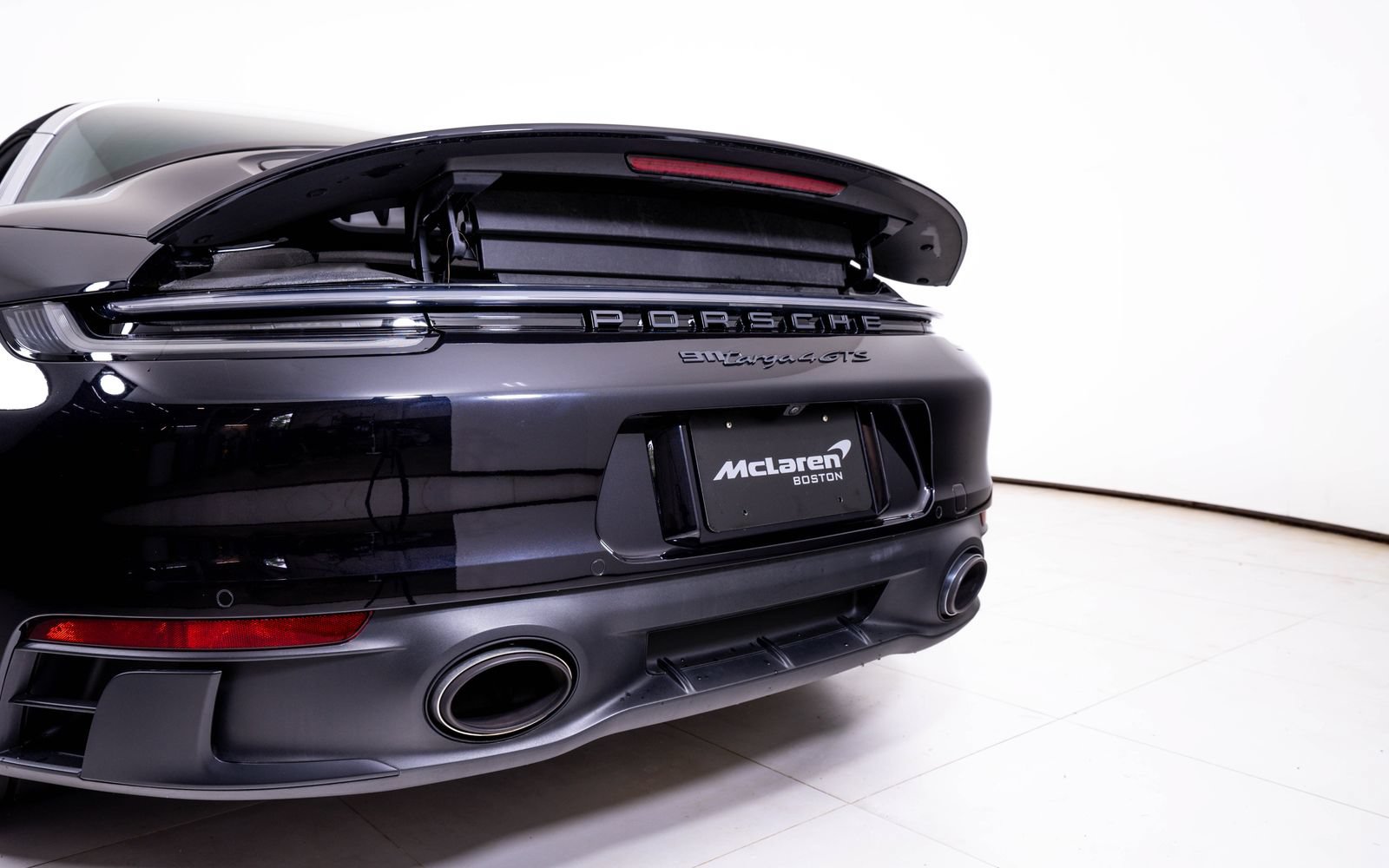 Used 2022 Porsche 911 Targa 4 GTS w/ Premium Package AWD/4WD image 11