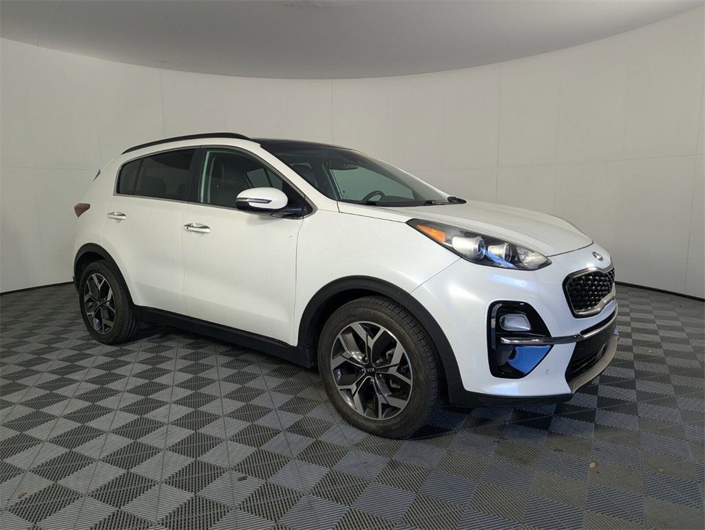 Used 2020 Kia Sportage EX w/ Option Group 15 image 2