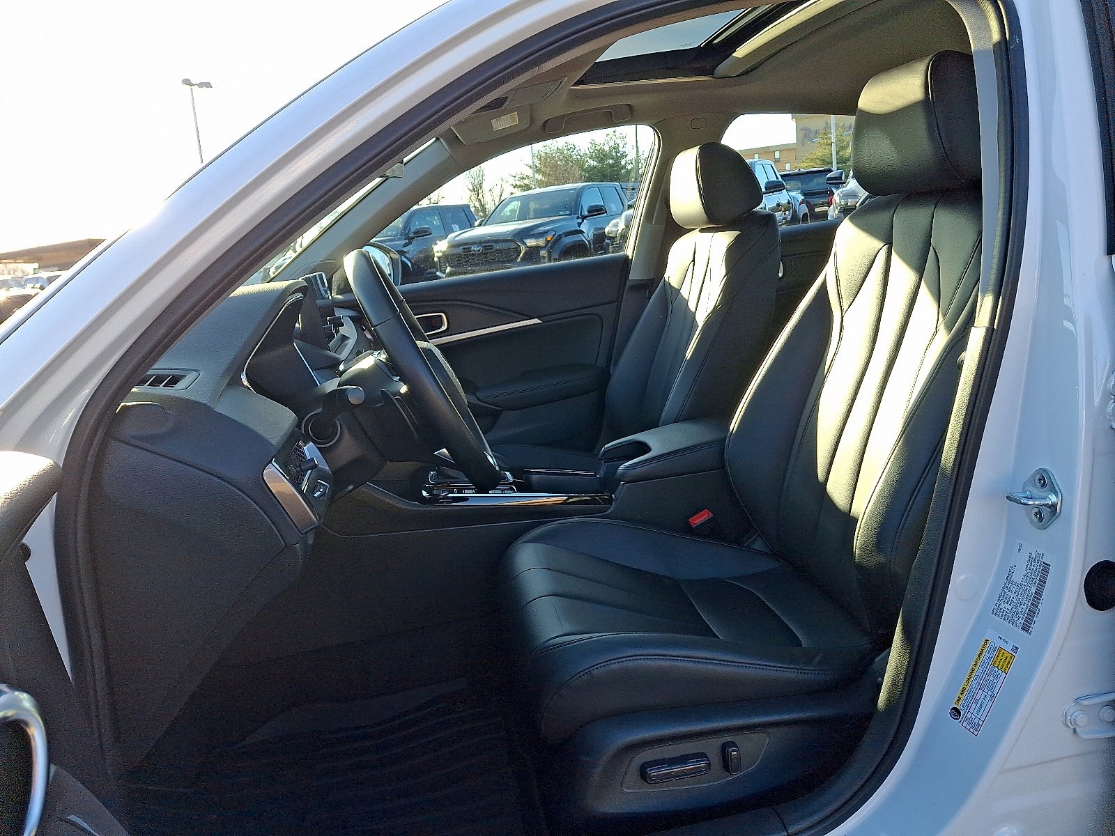 Used 2023 Acura Integra image 13