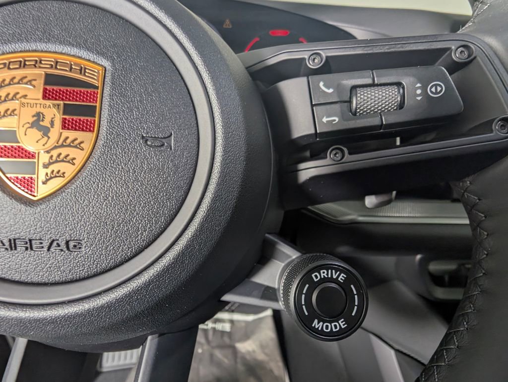 New 2026 Porsche Cayenne Coupe image 38