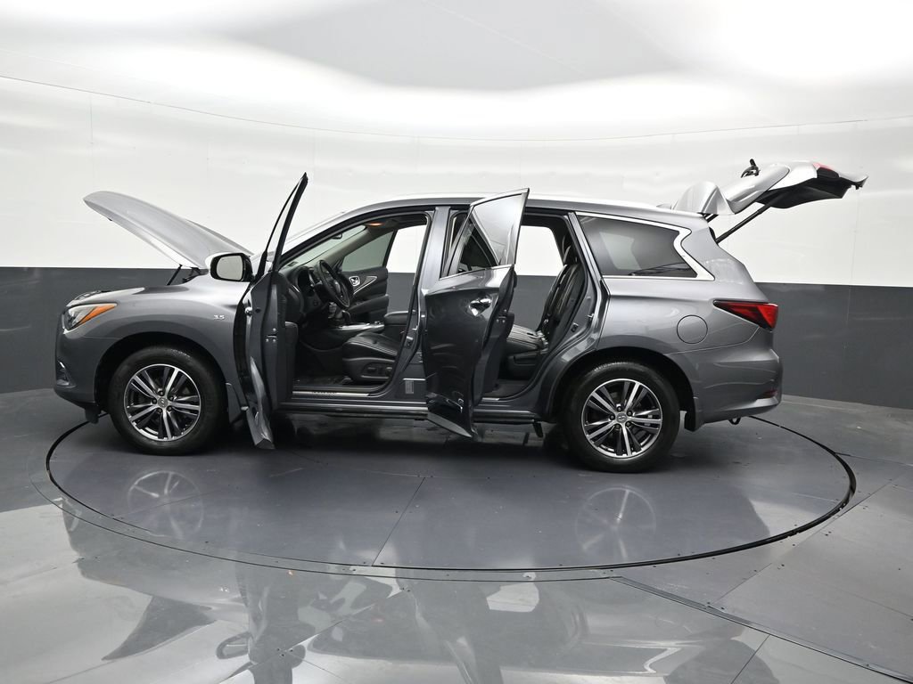 Used 2019 INFINITI QX60 Luxe w/ Essential Package FWD image 36