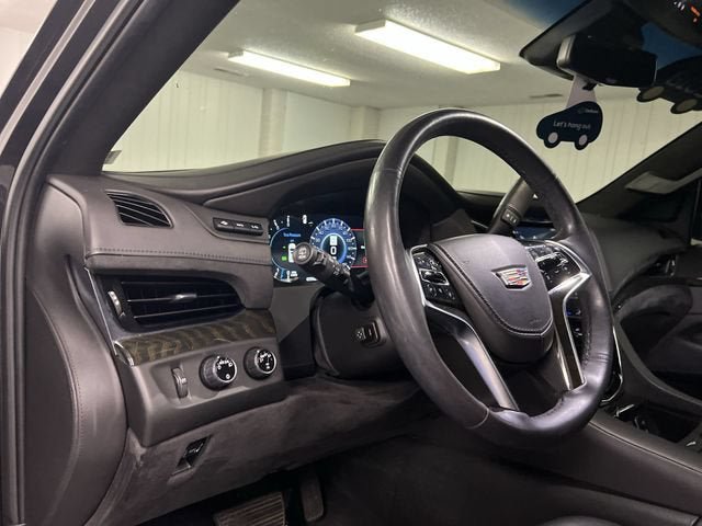 Certified 2018 Cadillac Escalade Platinum AWD/4WD image 10