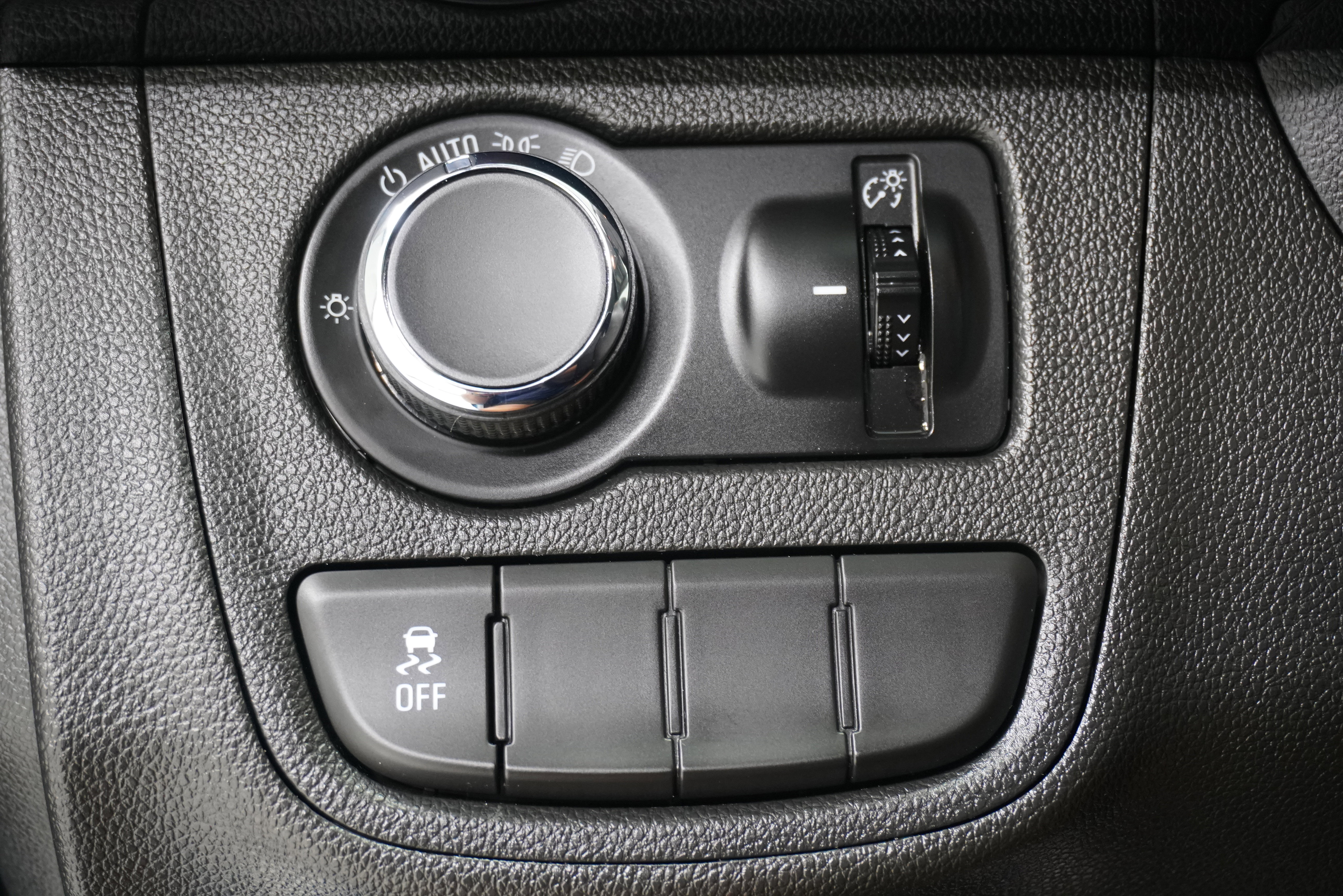 Used 2019 Chevrolet Spark LT FWD image 19