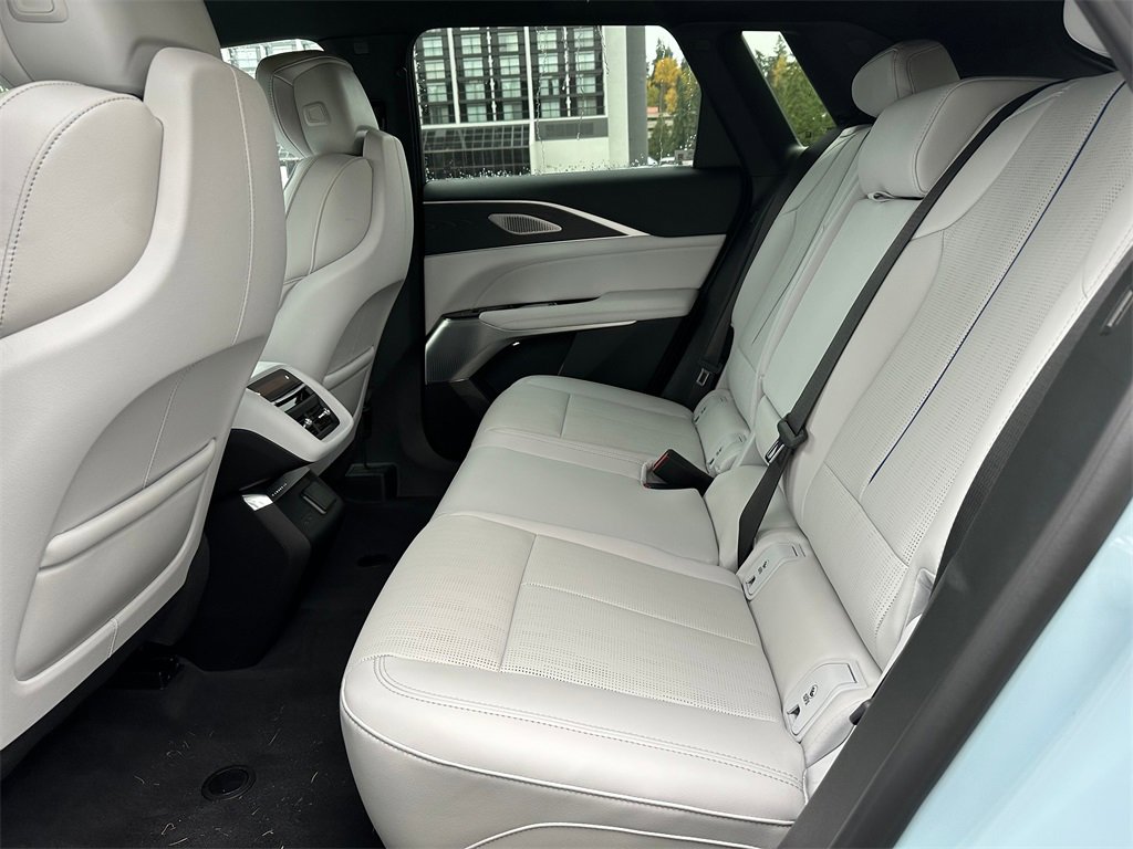 New 2025 Cadillac Lyriq Sport image 15