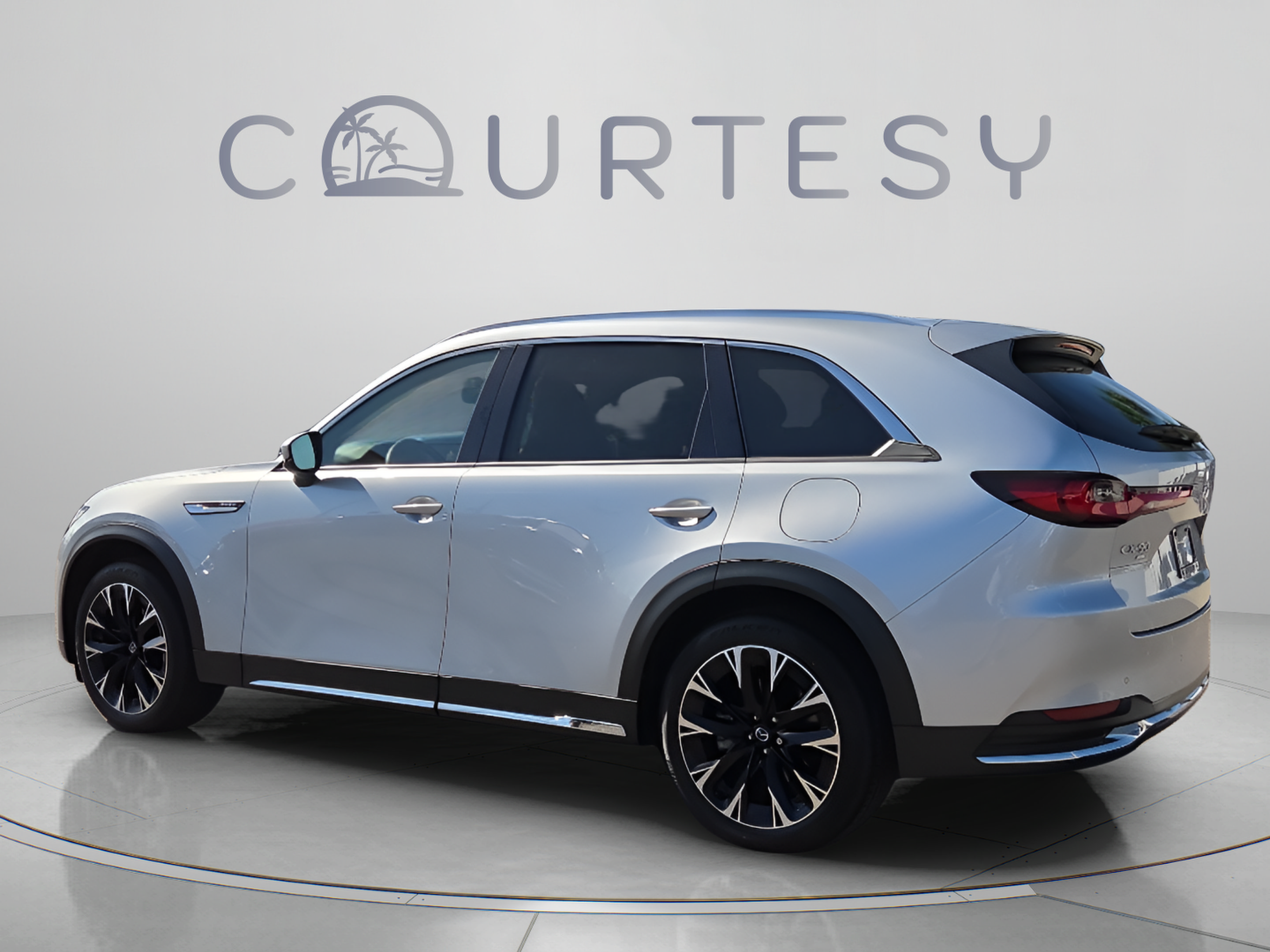 Used 2025 MAZDA CX-90 Plug-In Hybrid w/ Premium Plus AWD/4WD image 3