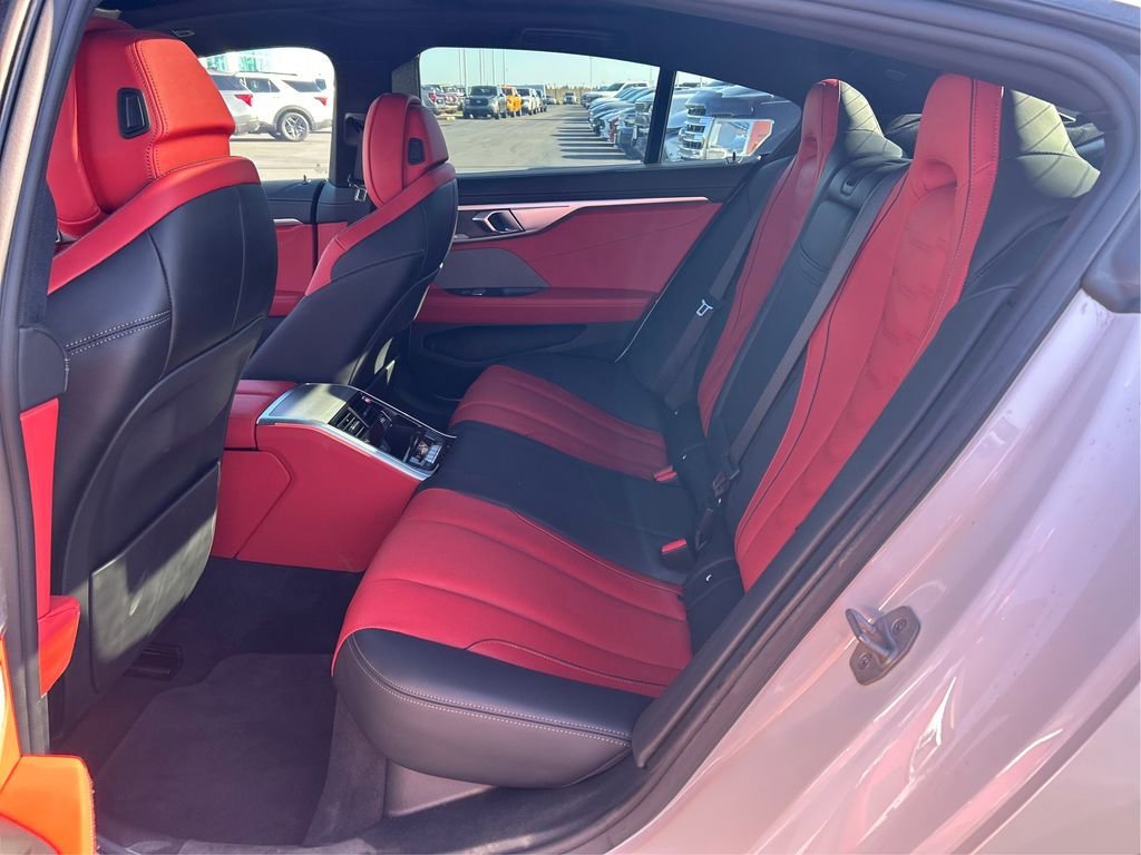 Used 2025 BMW 840i 840i w/ M Sport Professional Package image 10