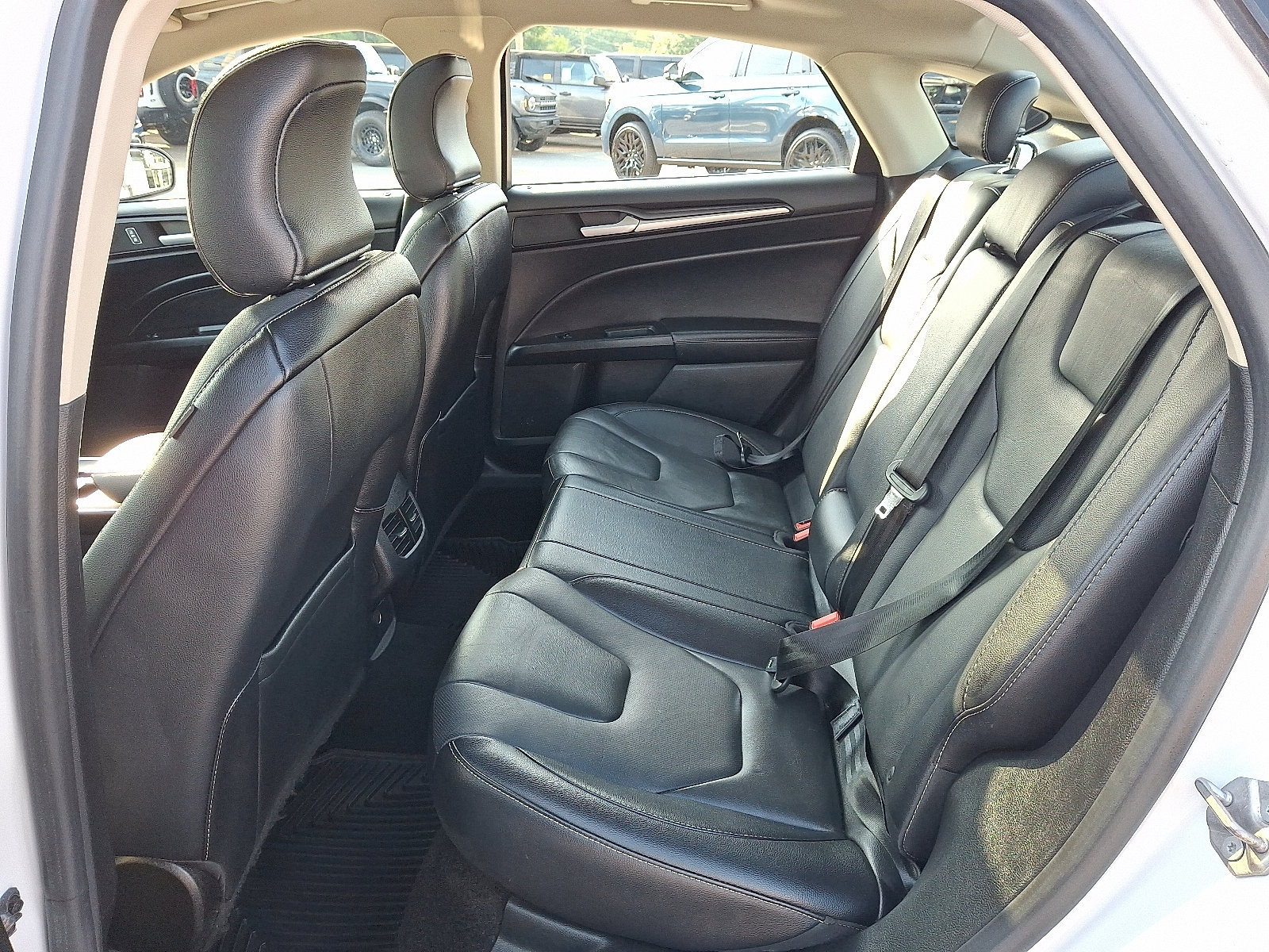 Used 2018 Ford Fusion Titanium AWD/4WD image 10
