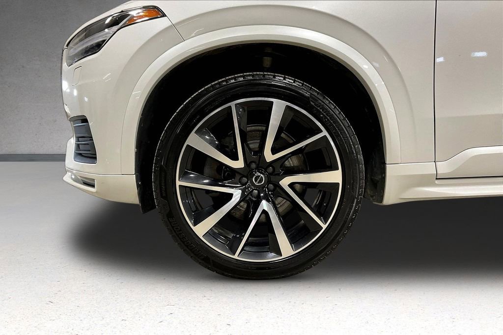 Certified 2022 Volvo XC90 T6 Momentum w/ Advanced Package AWD/4WD image 33