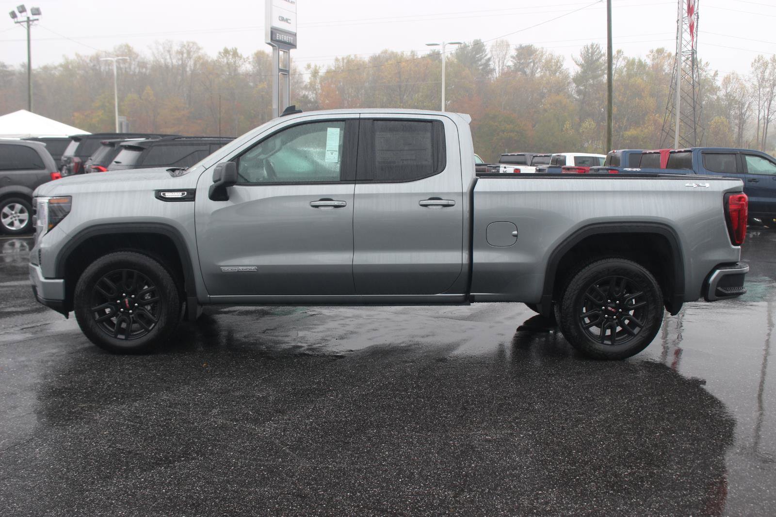 New 2026 GMC Sierra 1500 Elevation w/ Preferred Package image 4