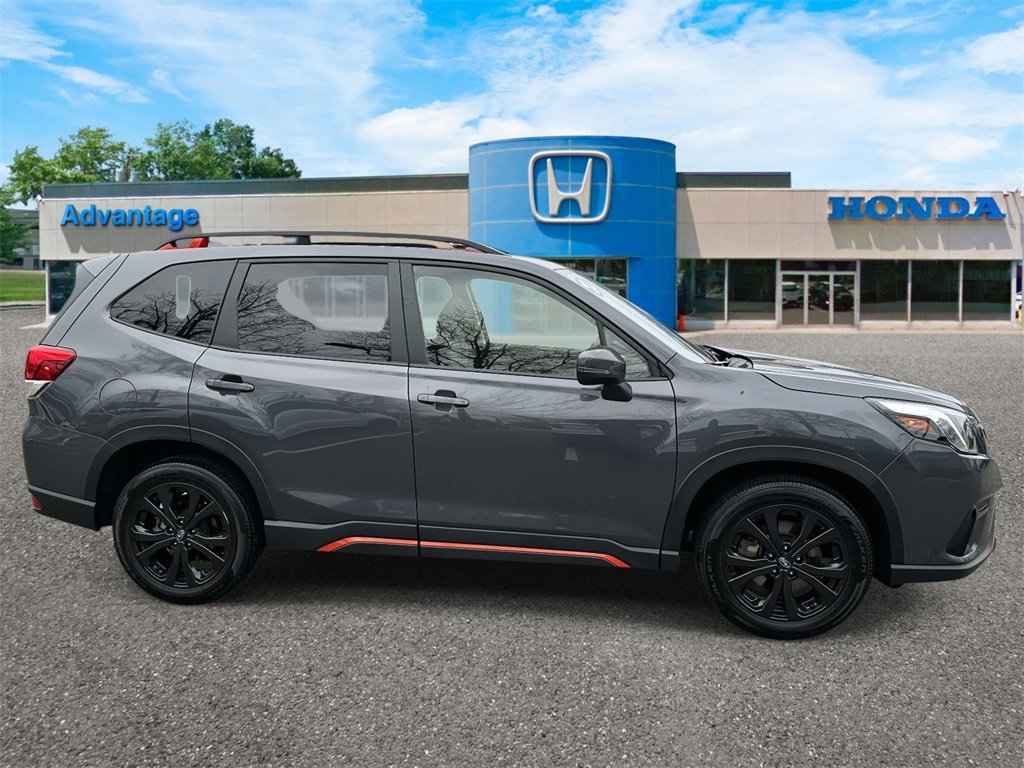 Used 2023 Subaru Forester Sport image 3
