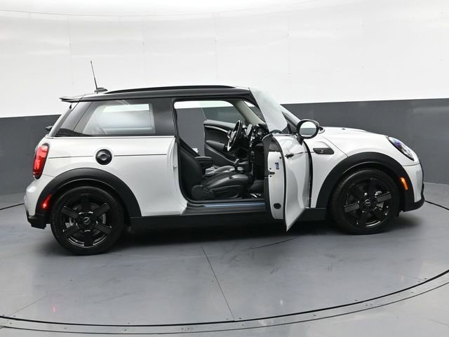 Used 2022 MINI Cooper S image 39