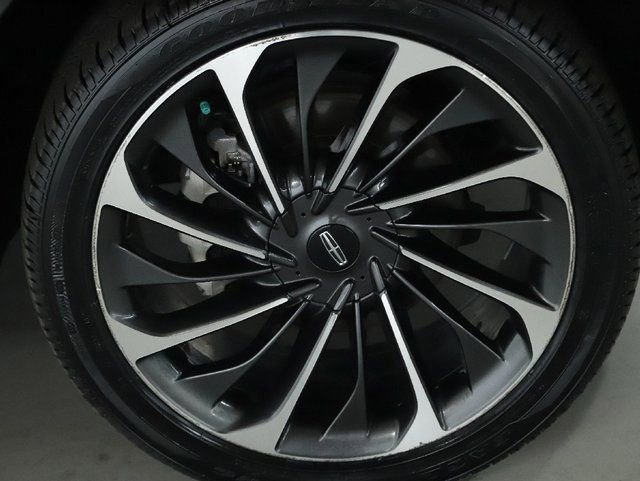 Certified 2023 Lincoln Aviator Reserve w/ Equipment Group 201A image 10