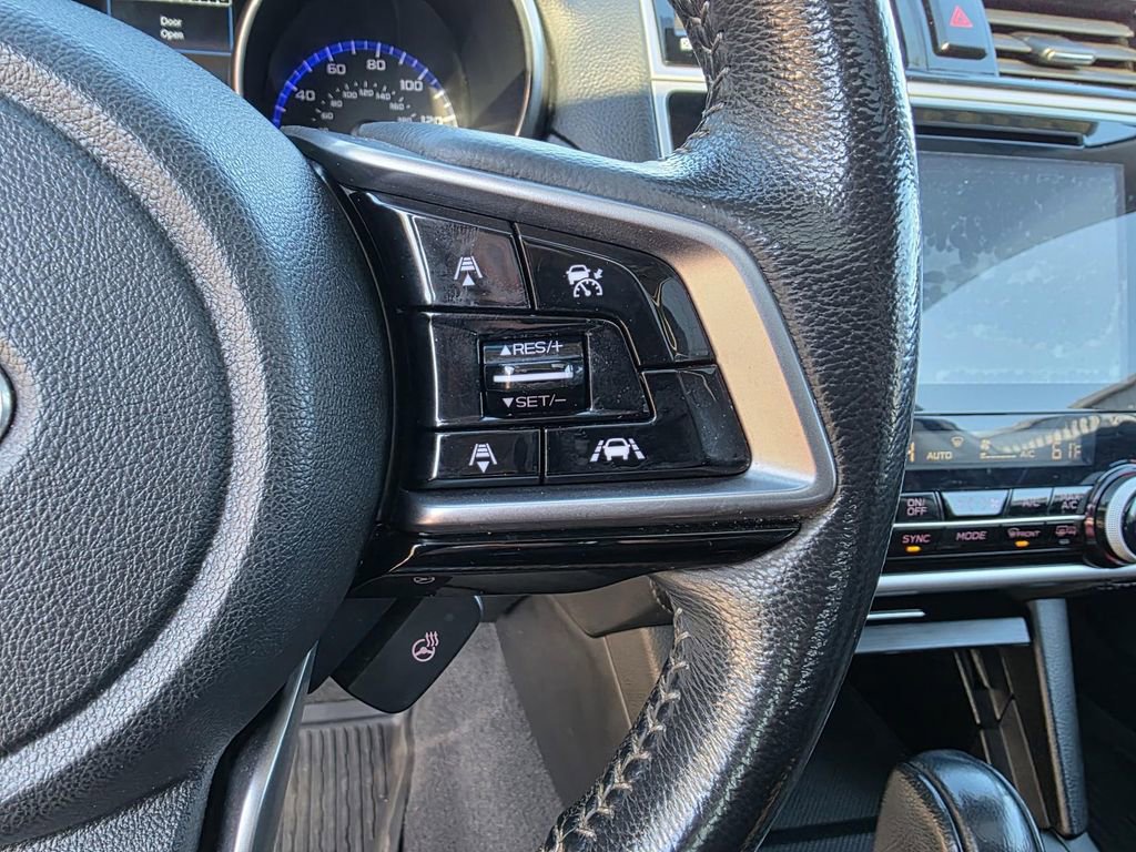 Used 2018 Subaru Outback 2.5i Touring w/ Popular Package #3 image 16