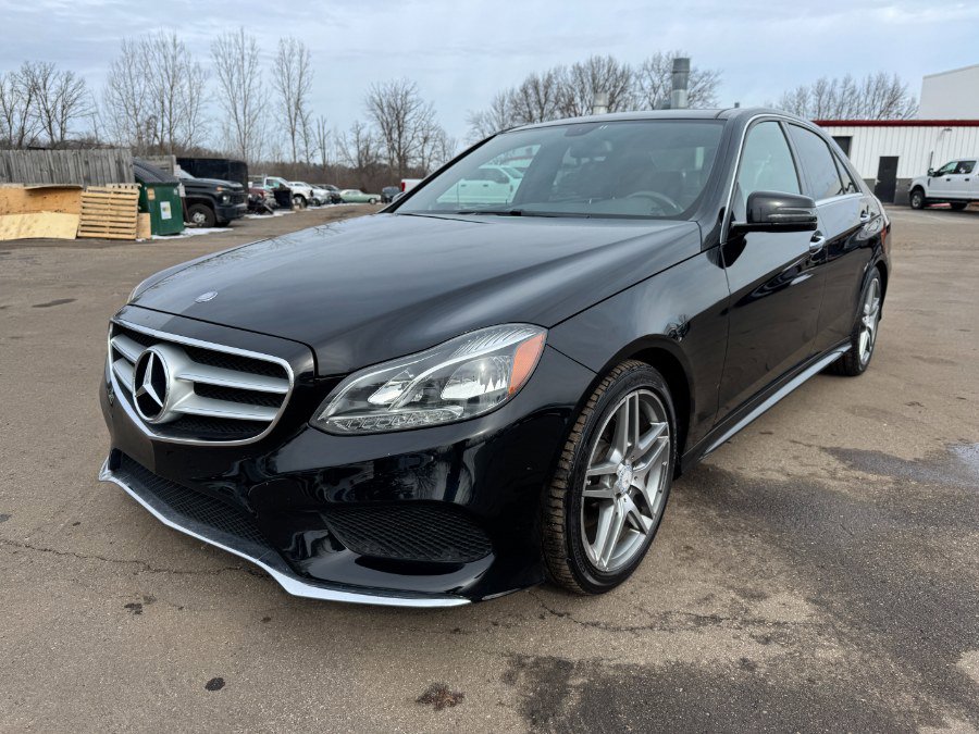Used 2014 Mercedes-Benz E 350 4MATIC Sedan image 1