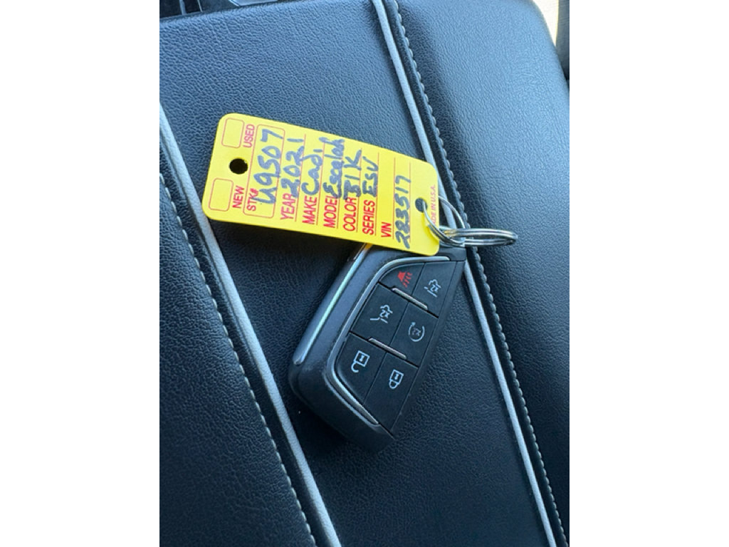 Used 2021 Cadillac Escalade ESV Sport w/ Driver Assist Tech Package AWD/4WD image 39