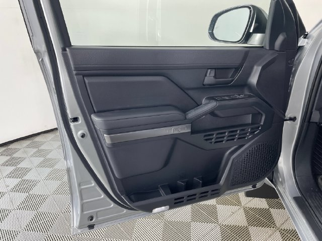 New 2026 Toyota 4Runner TRD Sport AWD/4WD image 5
