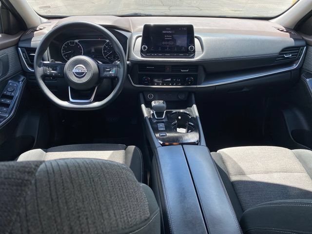 Used 2023 Nissan Rogue SV FWD image 6