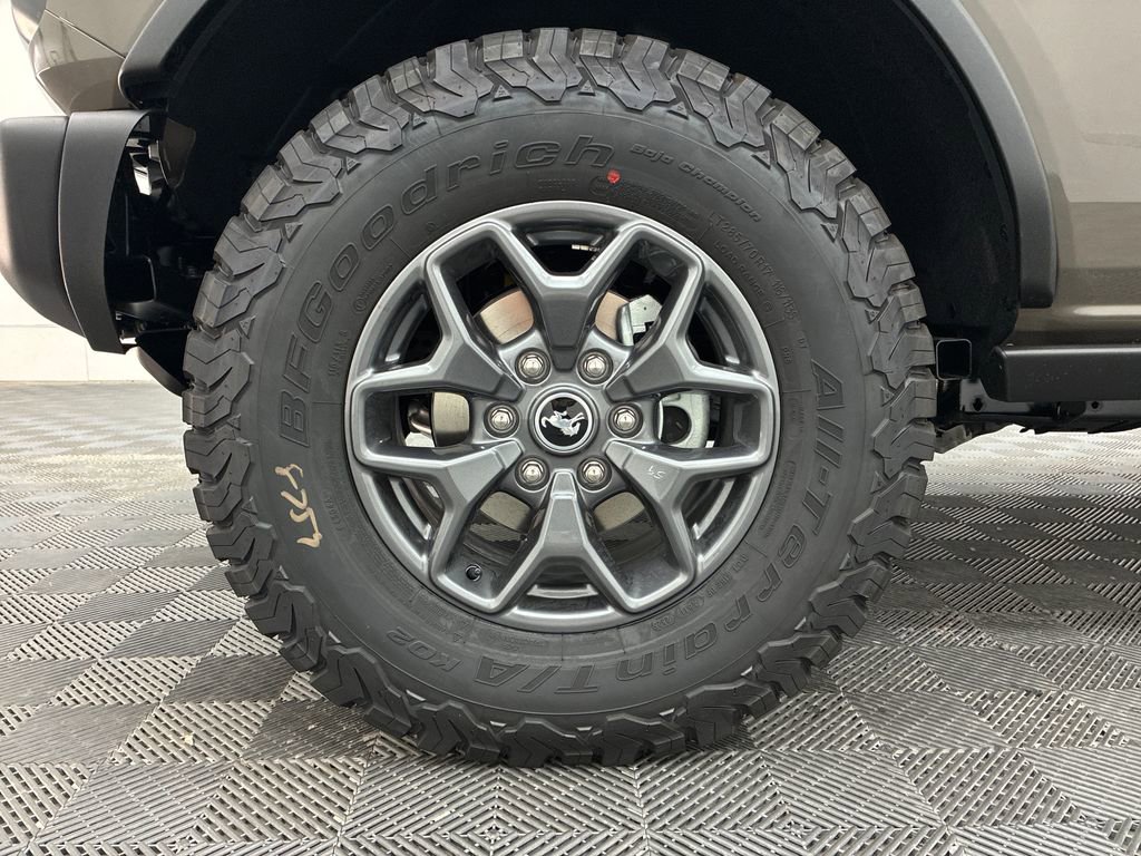 New 2025 Ford Bronco Badlands image 14