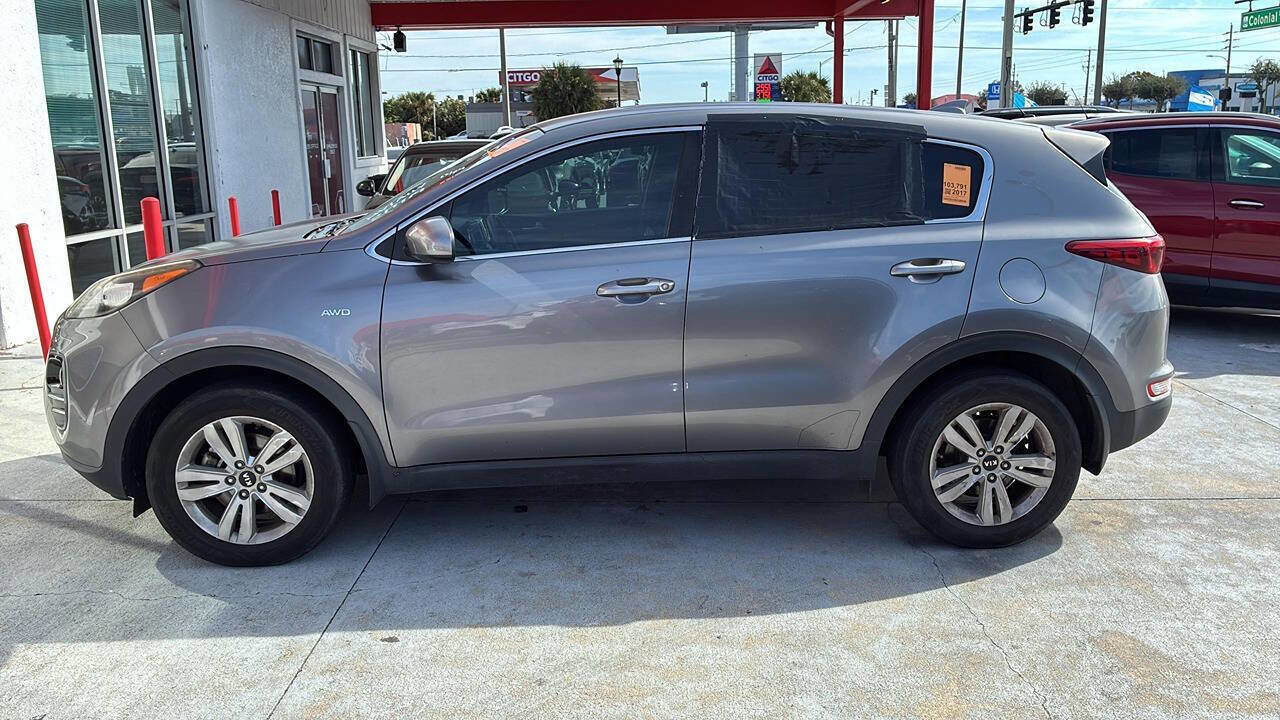 Used 2017 Kia Sportage LX image 2