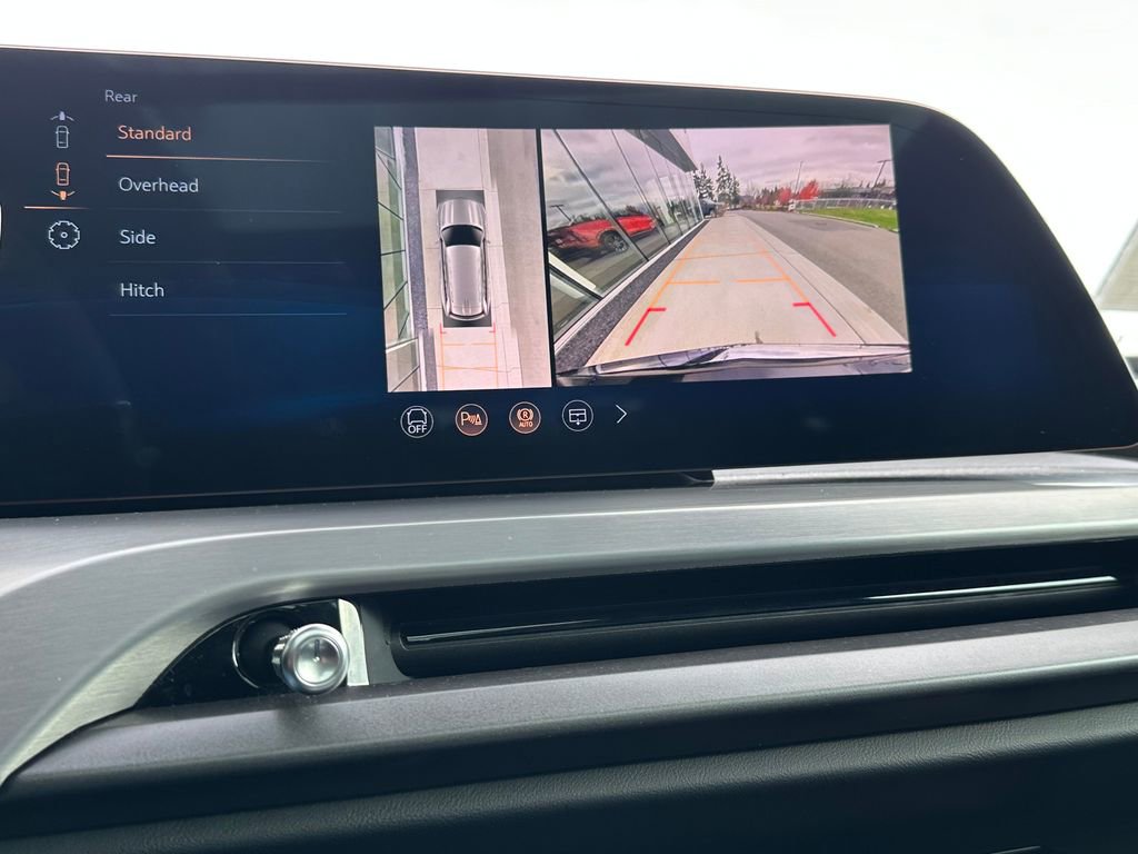 Used 2026 Cadillac Vistiq Sport image 27