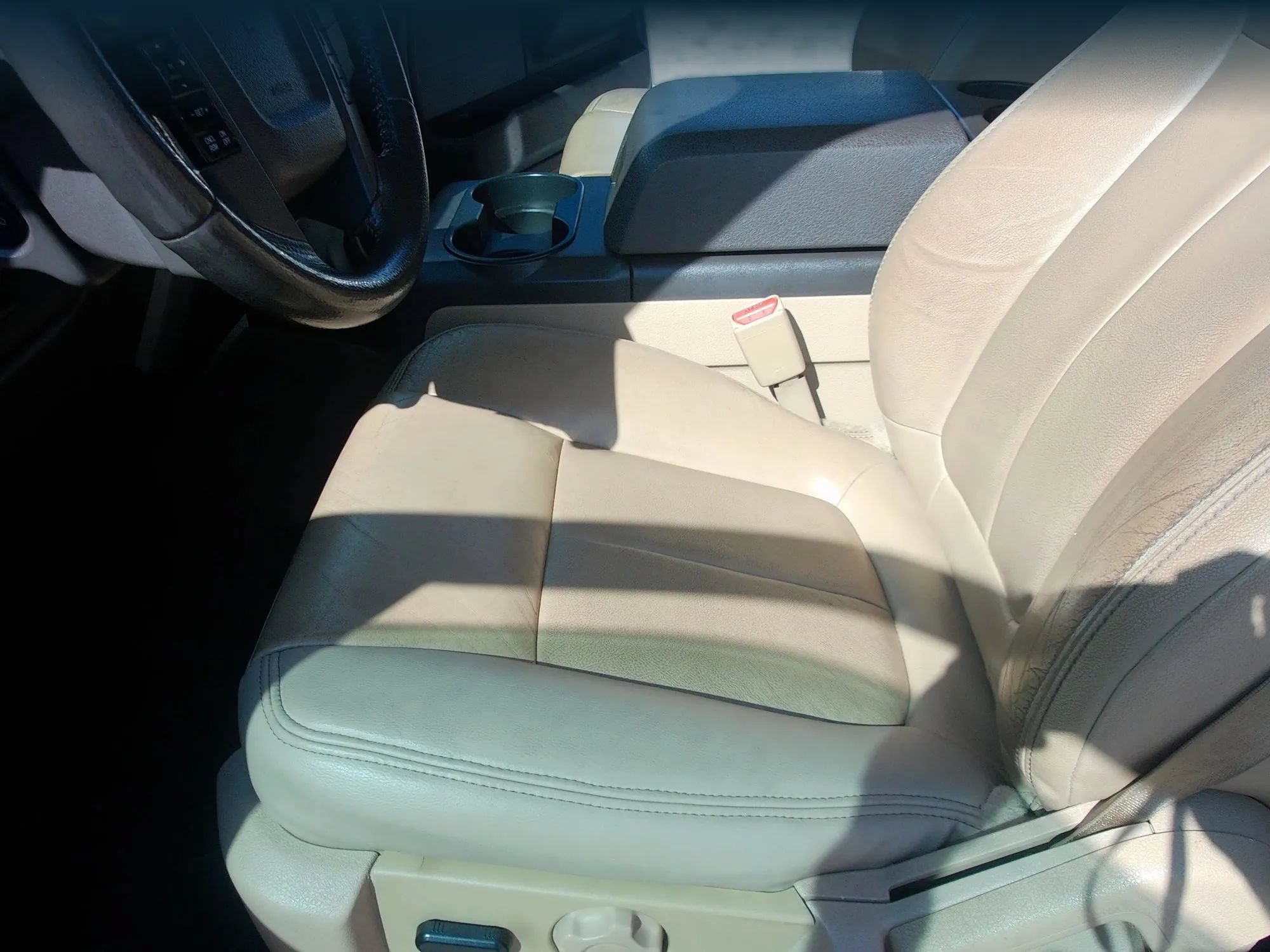 Used 2014 Ford F150 XLT w/ Equipment Group 302A Luxury RWD image 12