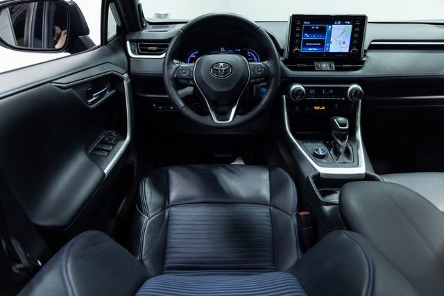 Used 2021 Toyota RAV4 XSE image 3