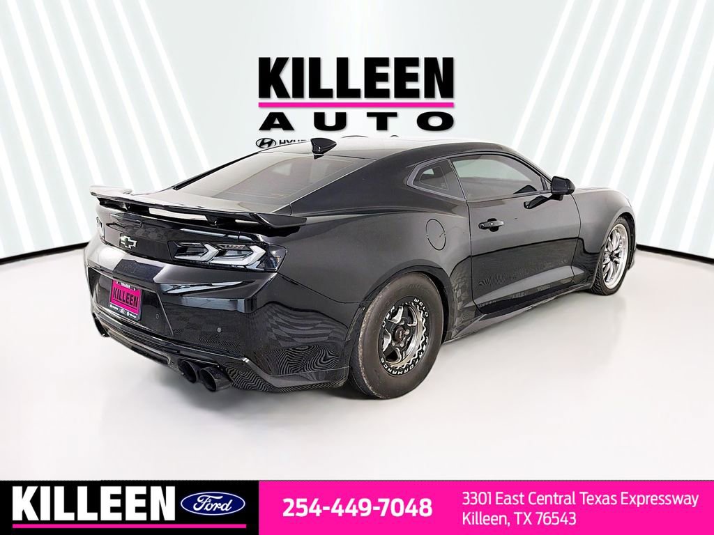 Used 2018 Chevrolet Camaro ZL1 RWD image 8