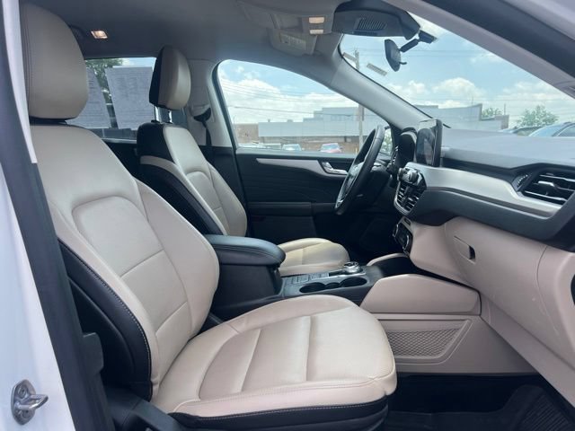 Used 2022 Ford Escape SEL w/ Class II Trailer Tow Package AWD/4WD image 11