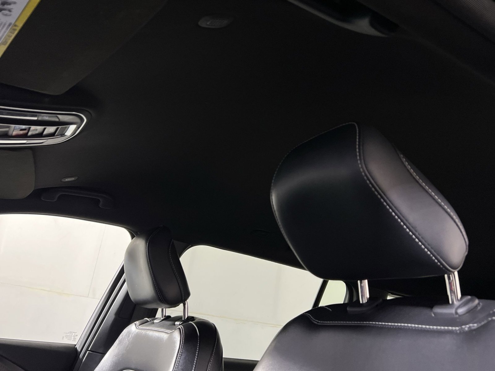 Used 2023 Jeep Grand Cherokee L Laredo image 22