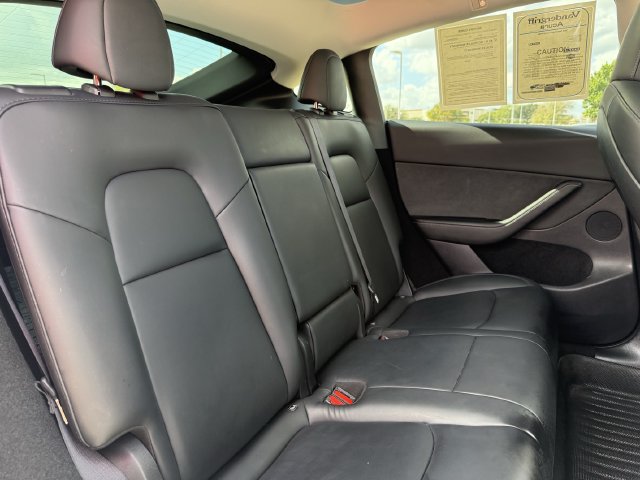 Used 2023 Tesla Model Y Long Range AWD/4WD image 25