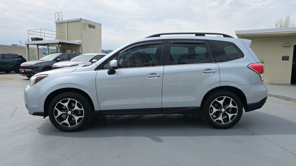 Used 2018 Subaru Forester 2.0XT Premium AWD/4WD image 6