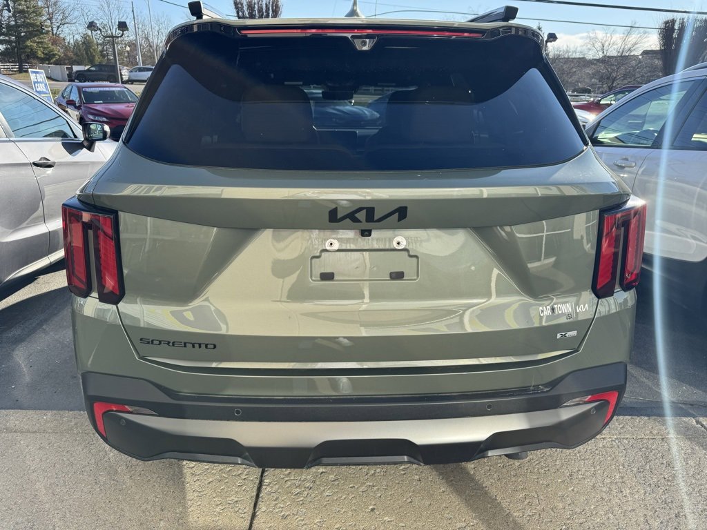 Used 2025 Kia Sorento SX Prestige w/ Olive Brown Leather Package image 5