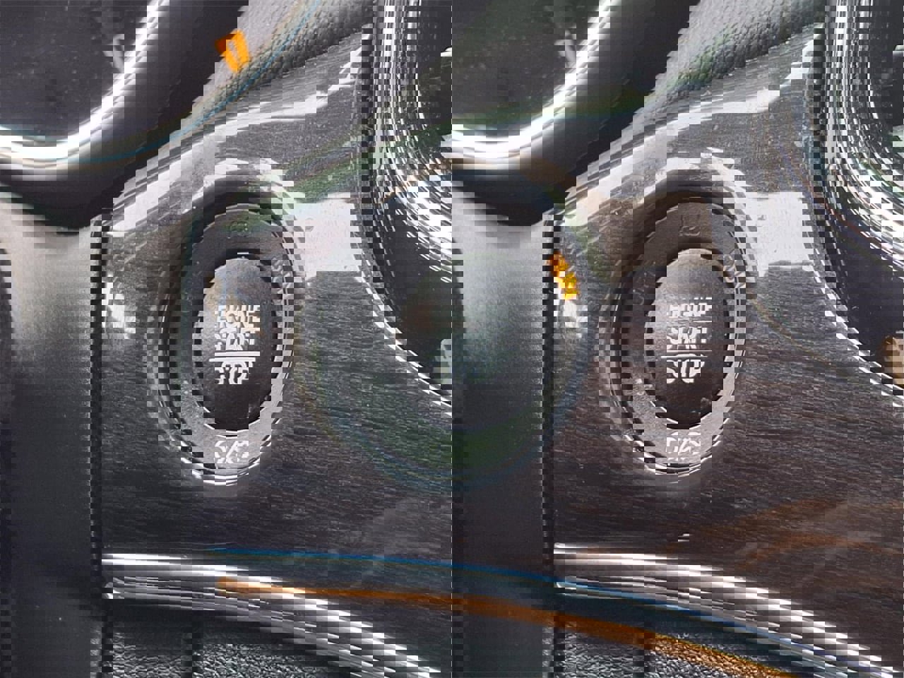 Used 2020 Jeep Grand Cherokee Overland image 26