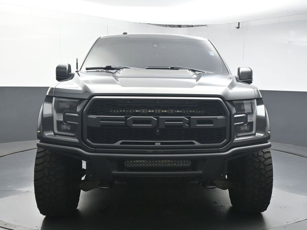 Used 2018 Ford F150 Raptor w/ Equipment Group 802A Luxury image 3