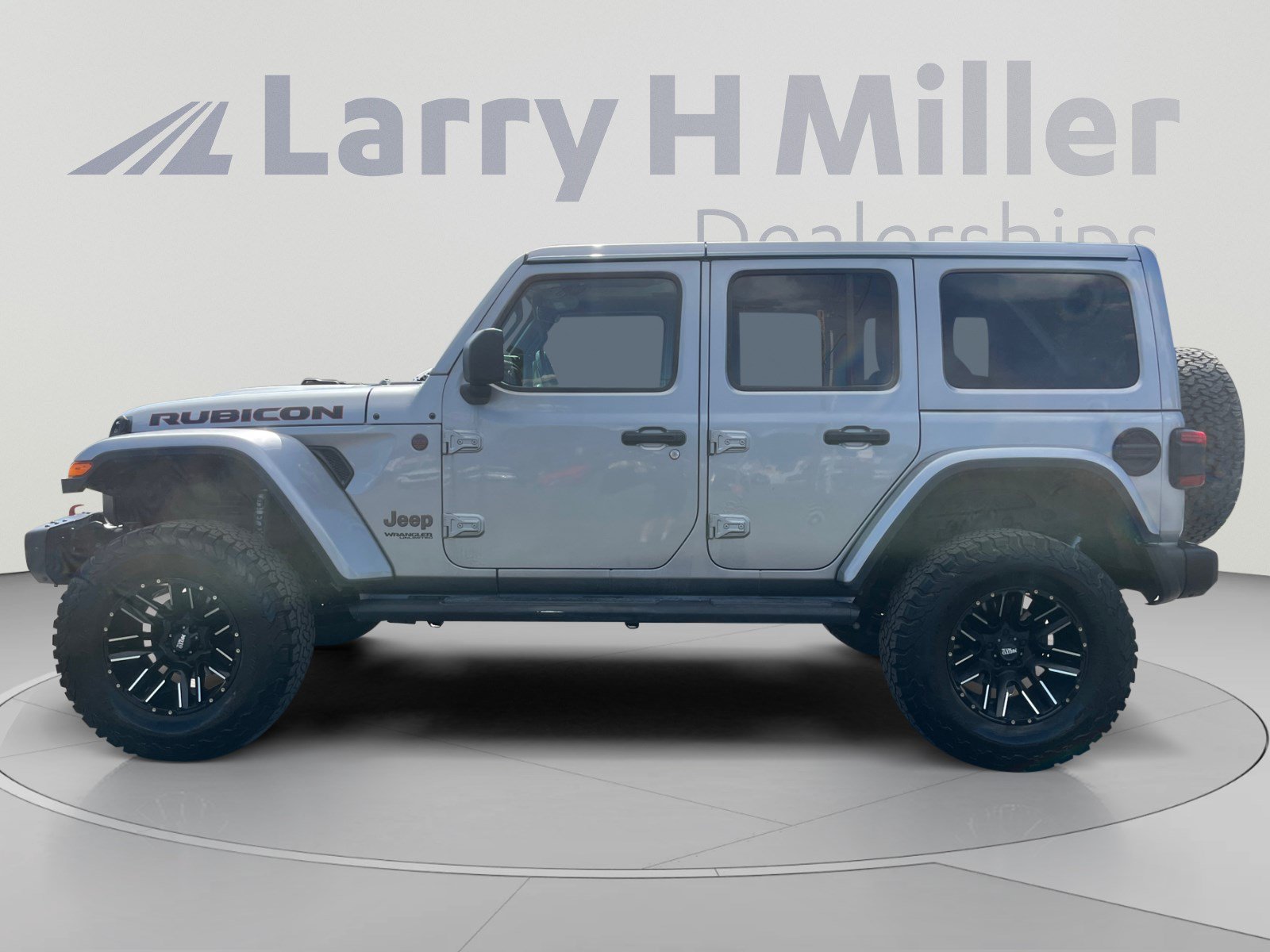 Used 2018 Jeep Wrangler Unlimited Rubicon AWD/4WD image 2