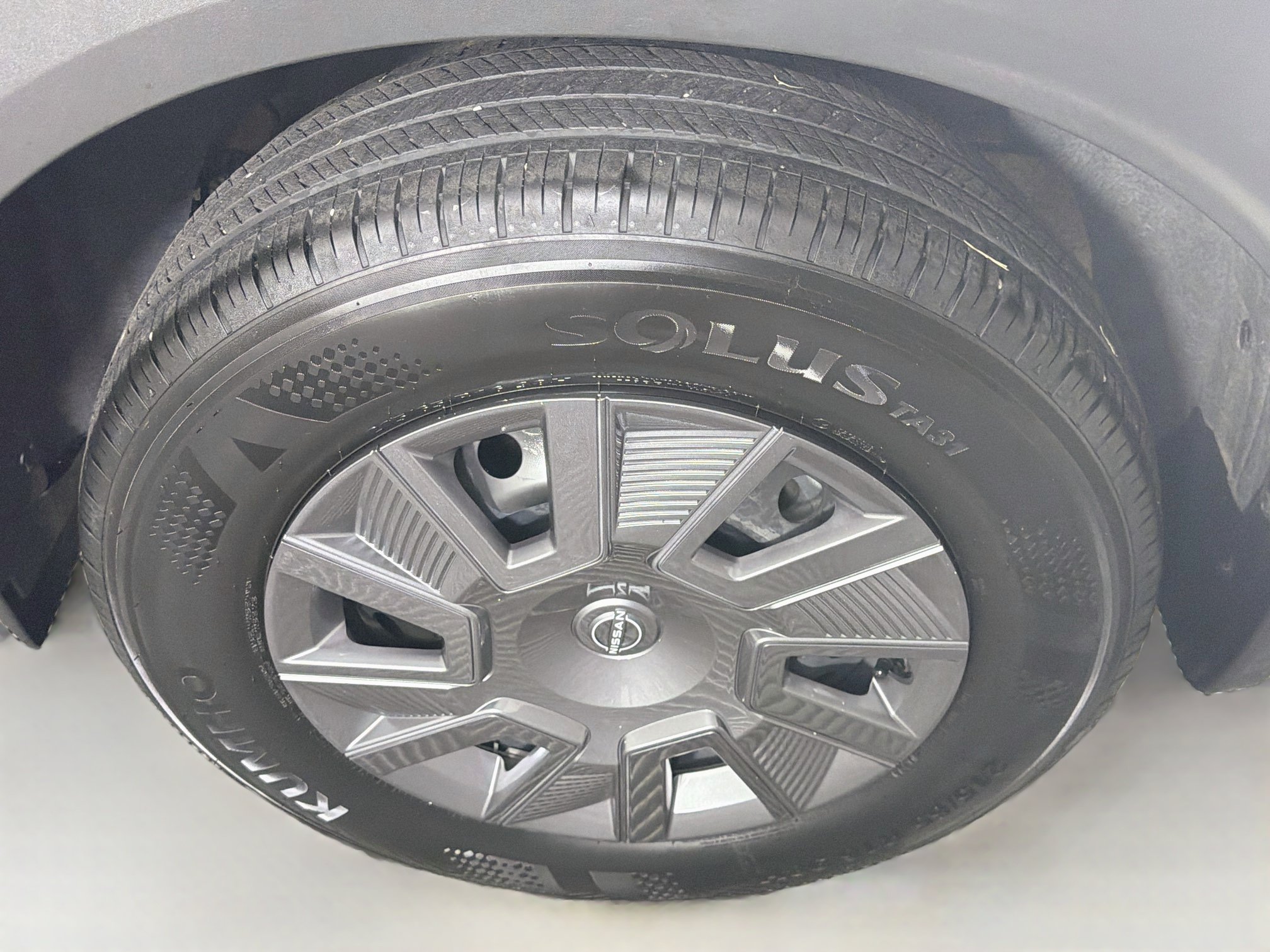 Used 2025 Nissan Kicks S FWD image 11
