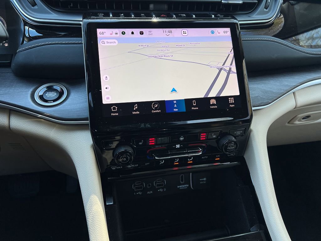 Used 2022 Jeep Grand Cherokee L Limited image 25