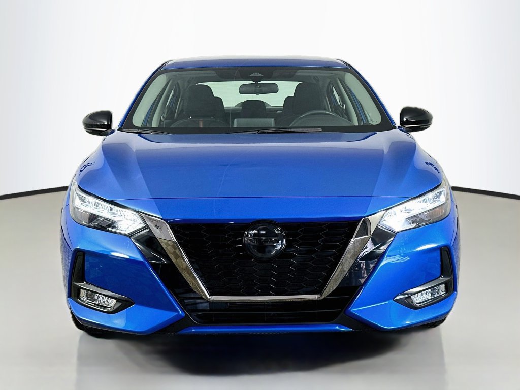 Used 2023 Nissan Sentra SR w/ Trunk Package FWD image 2