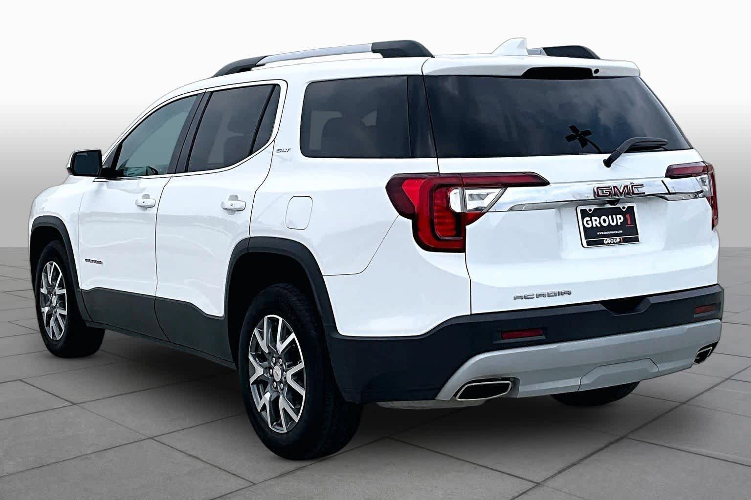 Used 2023 GMC Acadia SLT AWD/4WD image 12