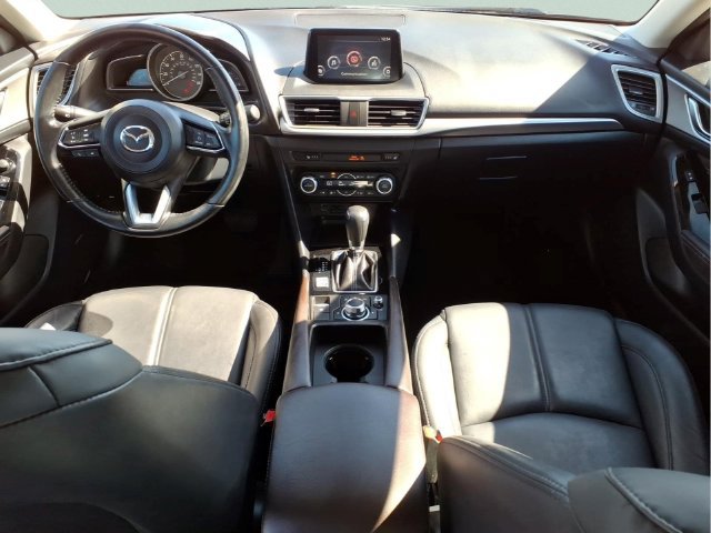 Used 2018 MAZDA MAZDA3 Touring FWD image 21