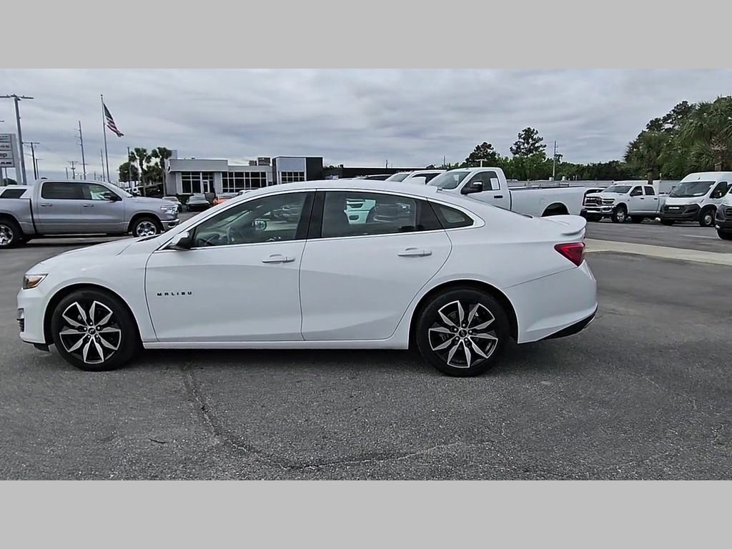 Used 2020 Chevrolet Malibu RS FWD image 28