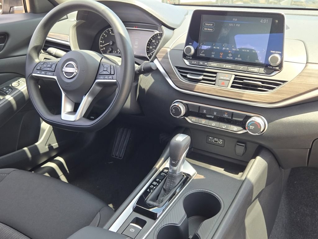 New 2026 Nissan Altima 2.5 SV AWD/4WD image 6
