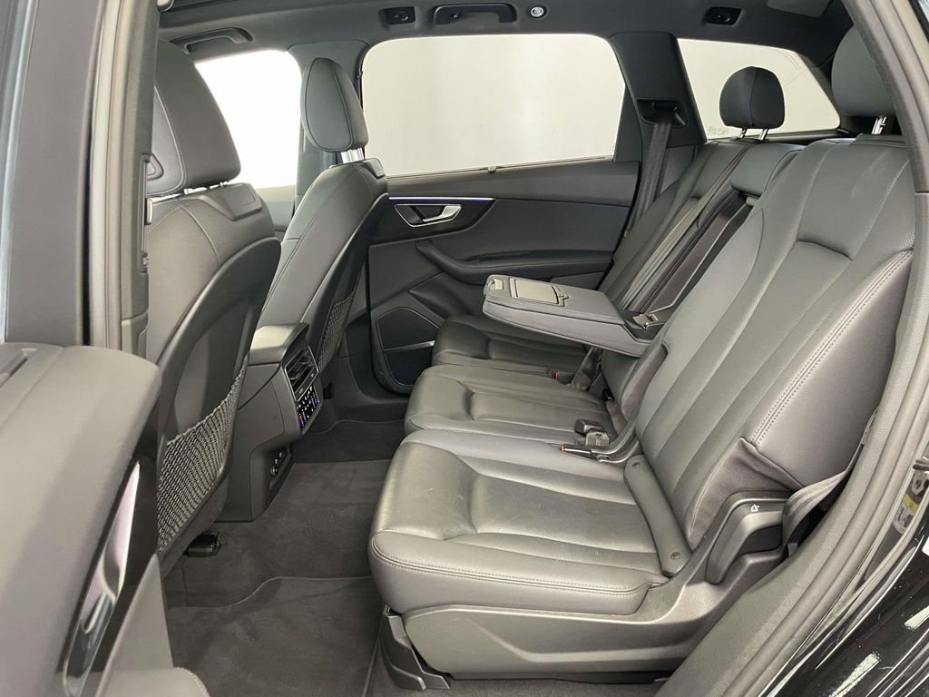 Used 2021 Audi Q7 3.0T Prestige w/ Prestige Package AWD/4WD image 19