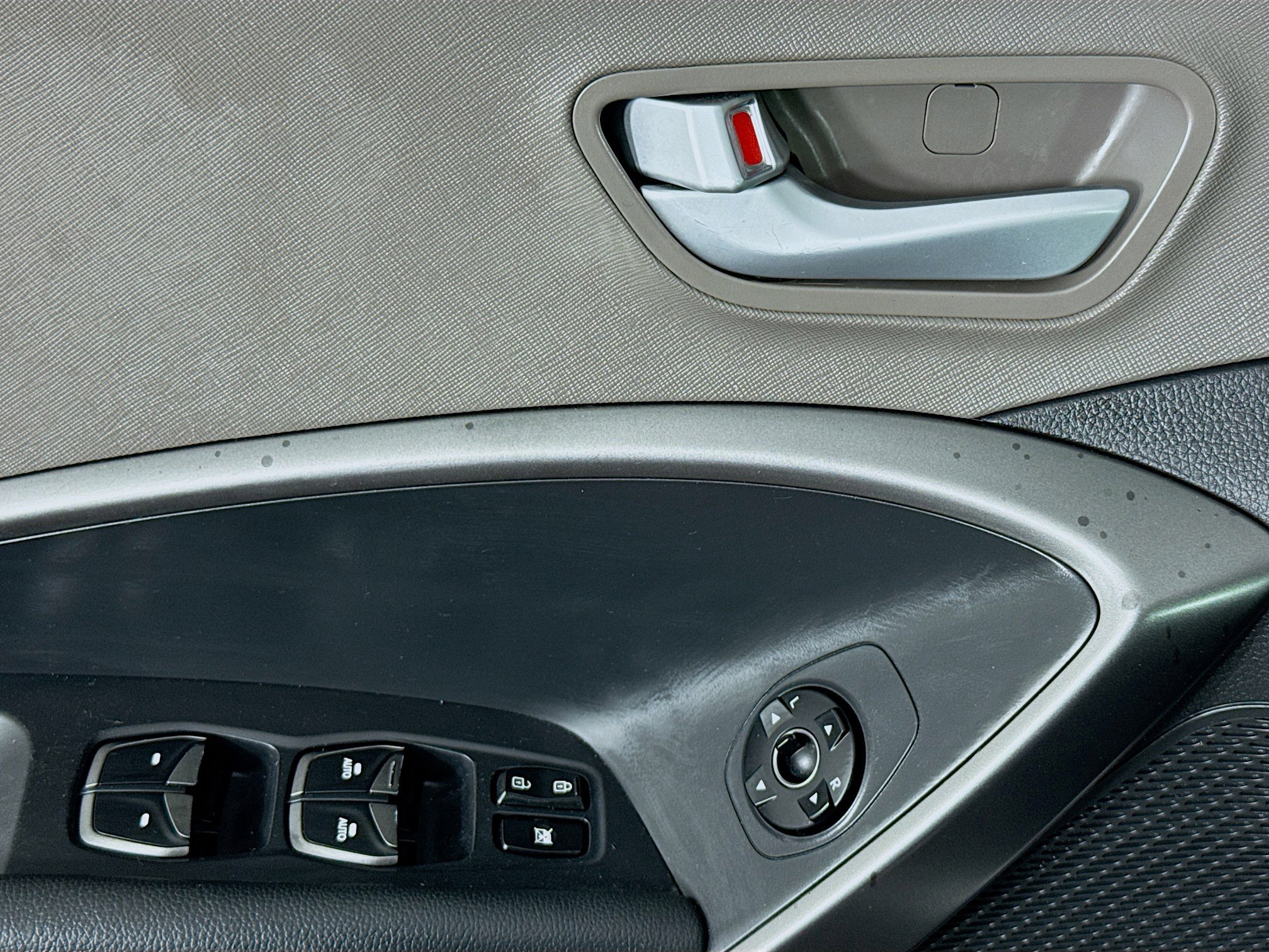 Used 2017 Hyundai Santa Fe Sport image 22